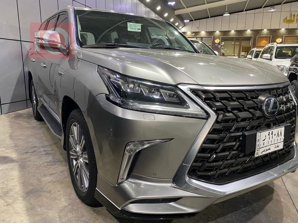 Lexus LX